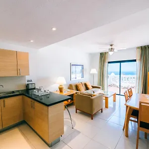 3* Apart-hotel Hollywood Mirage - Excel &